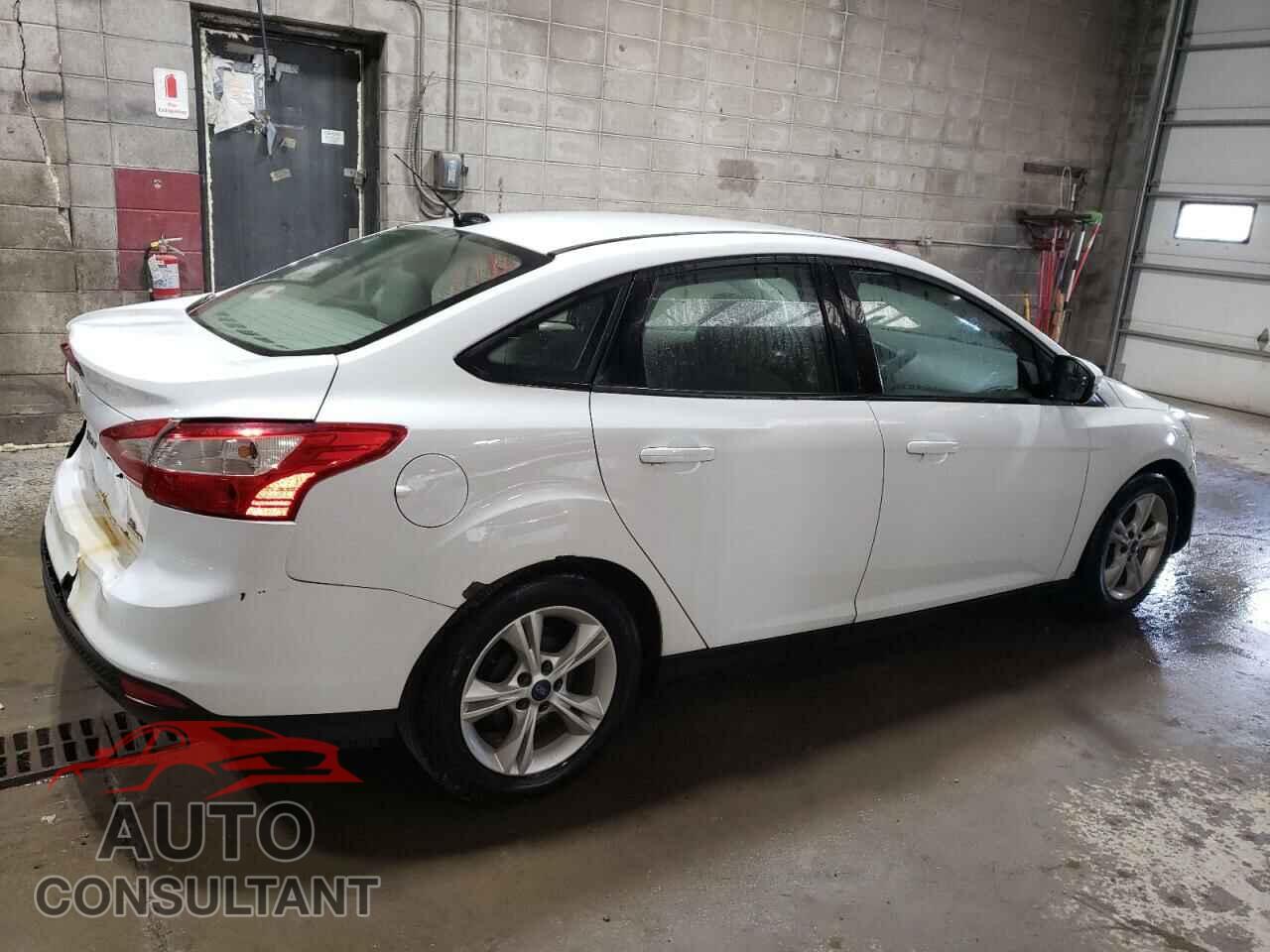 FORD FOCUS 2014 - 1FADP3F23EL453032