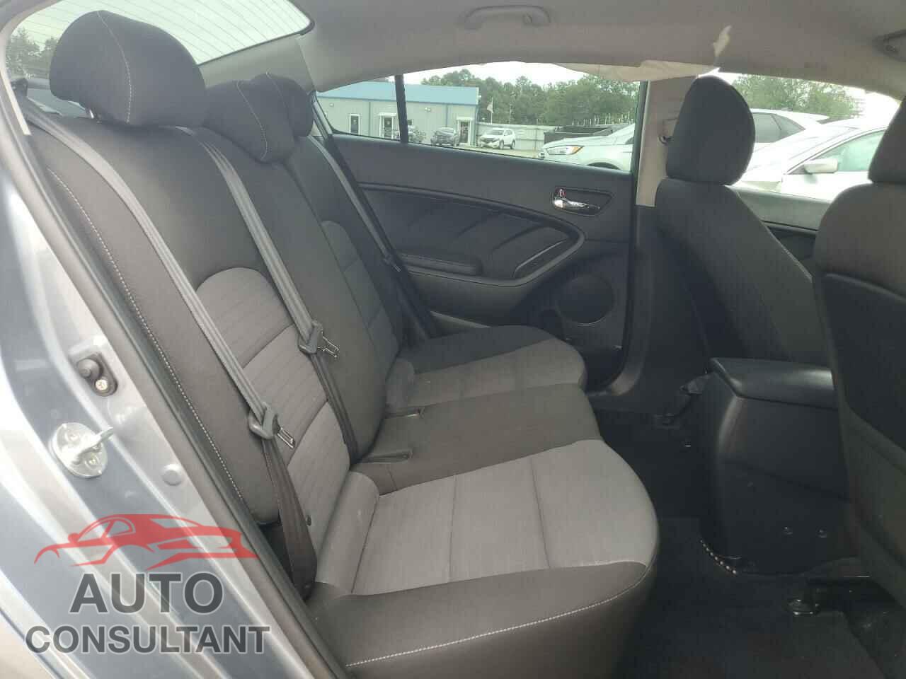 KIA FORTE 2017 - 3KPFL4A78HE115565