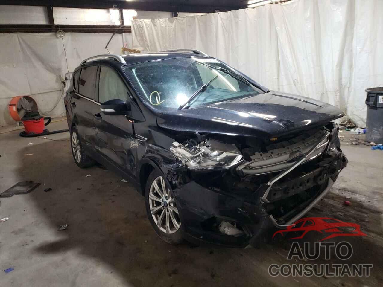 FORD ESCAPE 2017 - 1FMCU9J95HUE89644