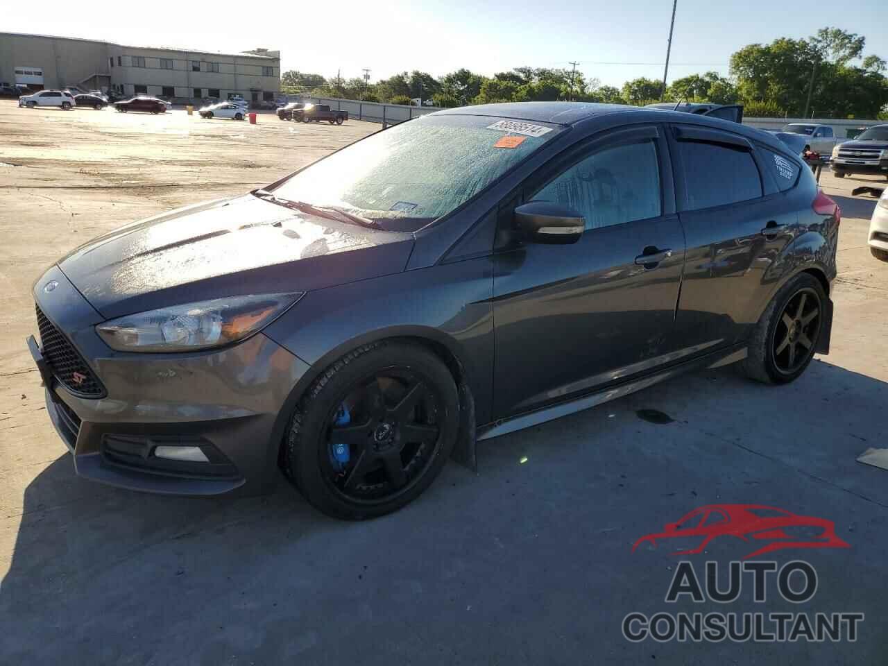 FORD FOCUS 2018 - 1FADP3L97JL240306