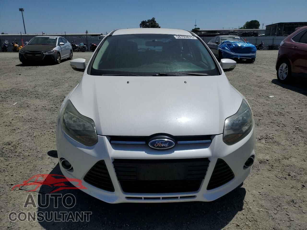 FORD FOCUS 2014 - 1FADP3N2XEL423320