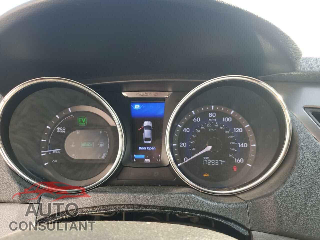 HYUNDAI SONATA 2012 - KMHEC4A48CA045154