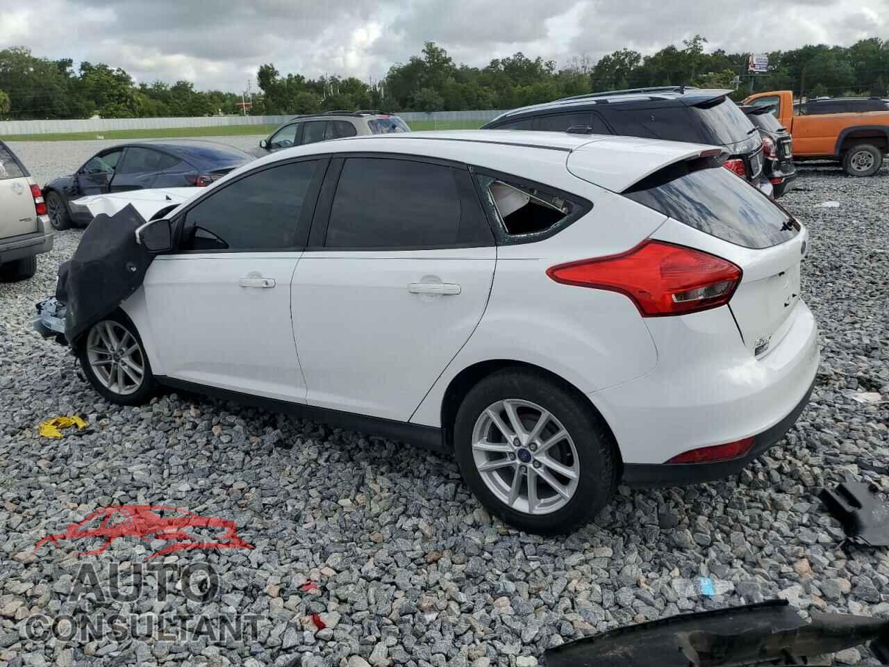 FORD FOCUS 2016 - 1FADP3K28GL402473