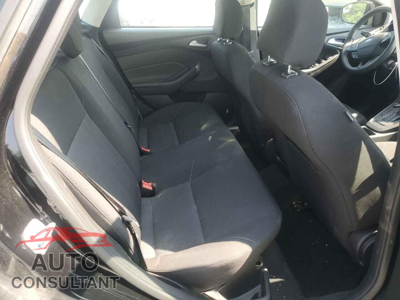 FORD FOCUS 2016 - 1FADP3F25GL320646