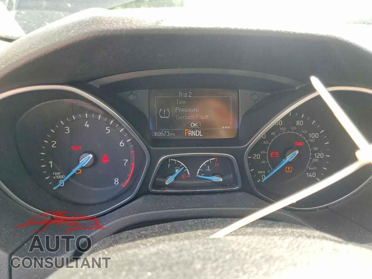 FORD FOCUS 2017 - 1FADP3E27HL325558