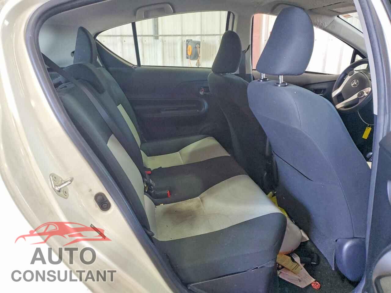 TOYOTA PRIUS 2015 - JTDKDTB37F1088568