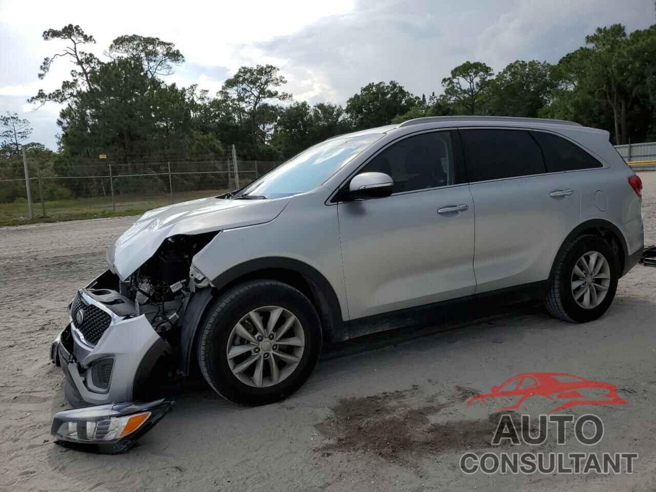 KIA SORENTO 2018 - 5XYPG4A55JG386132