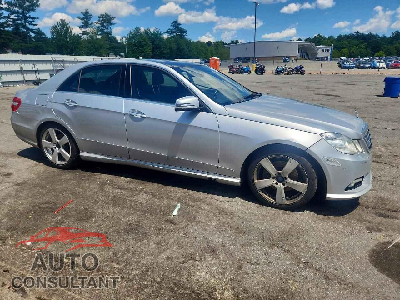 MERCEDES-BENZ E-CLASS 2011 - WDDHF8HB1BA271979