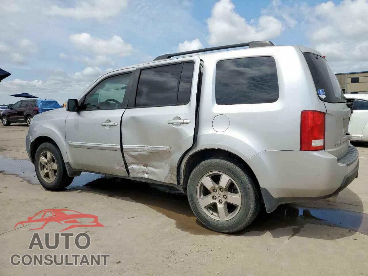 HONDA PILOT 2011 - 5FNYF3H47BB021913
