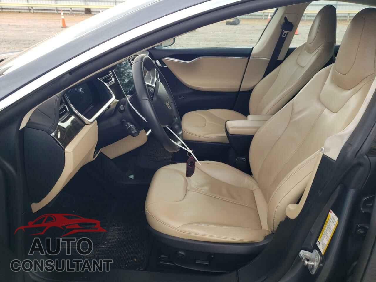 TESLA MODEL S 2013 - 5YJSA1CNXDFP12185