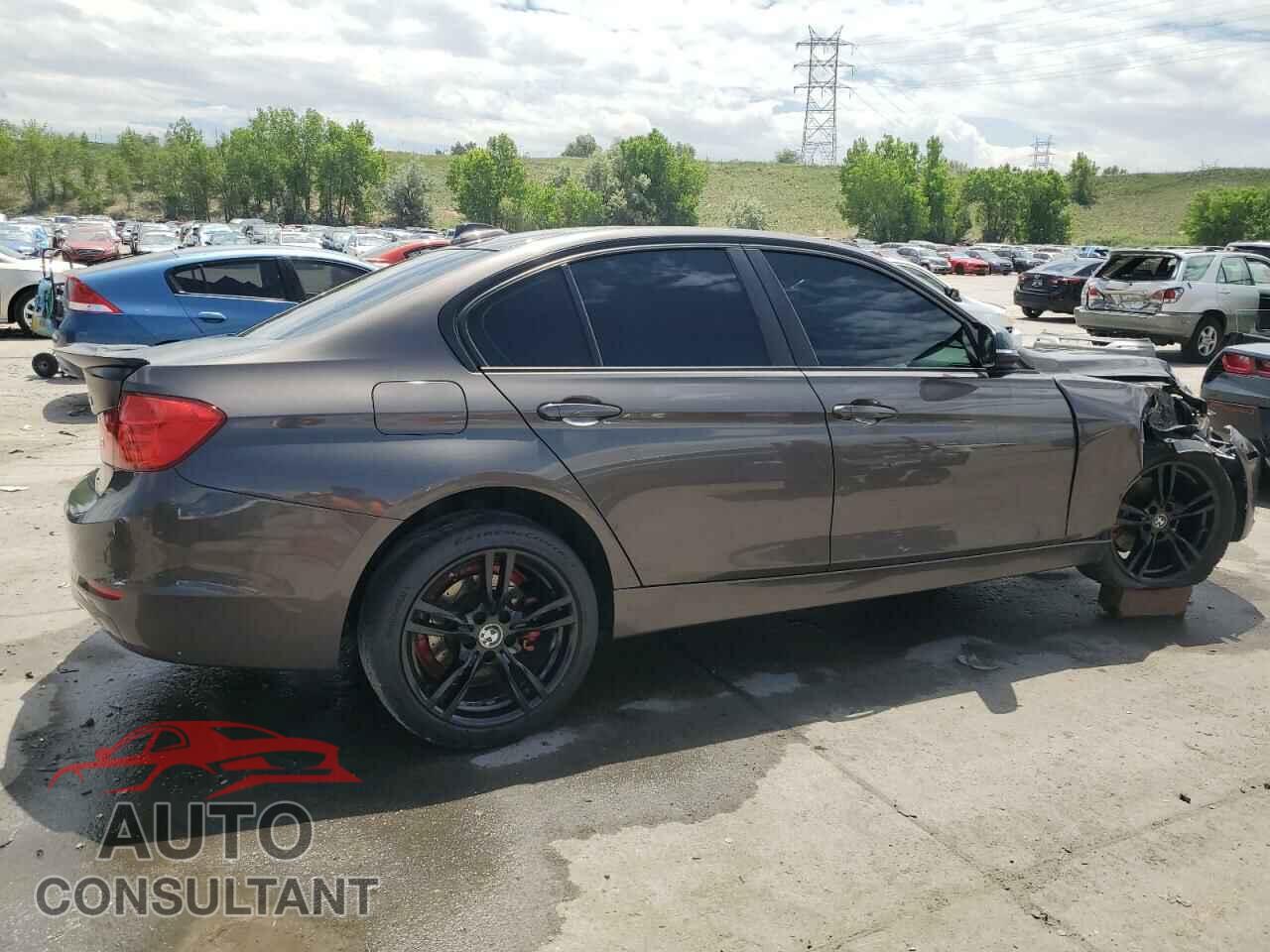 BMW 3 SERIES 2014 - WBA3C3C53EK200375