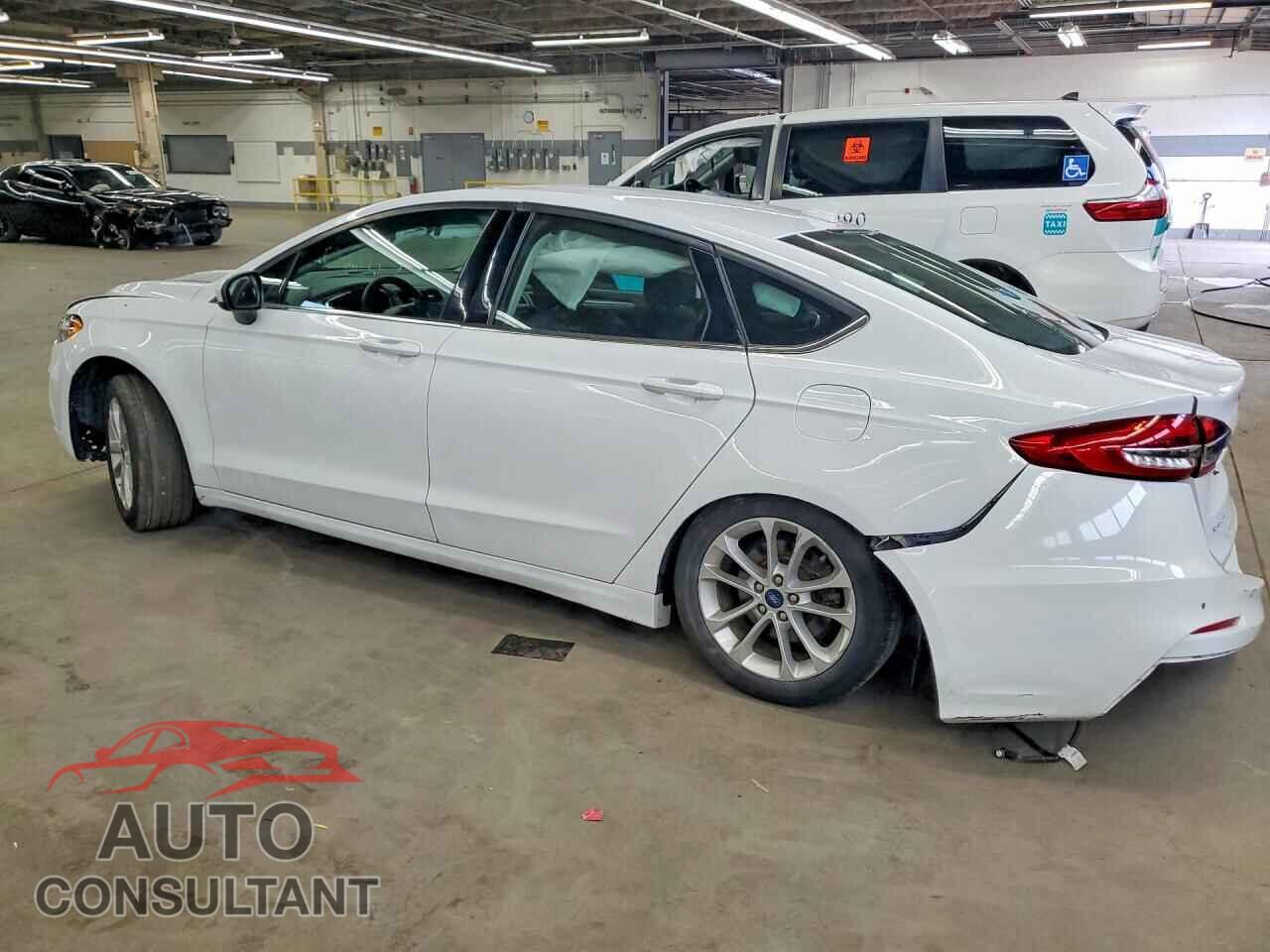 FORD FUSION 2020 - 3FA6P0LU2LR176952
