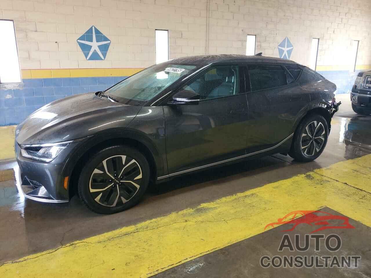 KIA EV6 LIGHT 2023 - KNDC34LA9P5128895