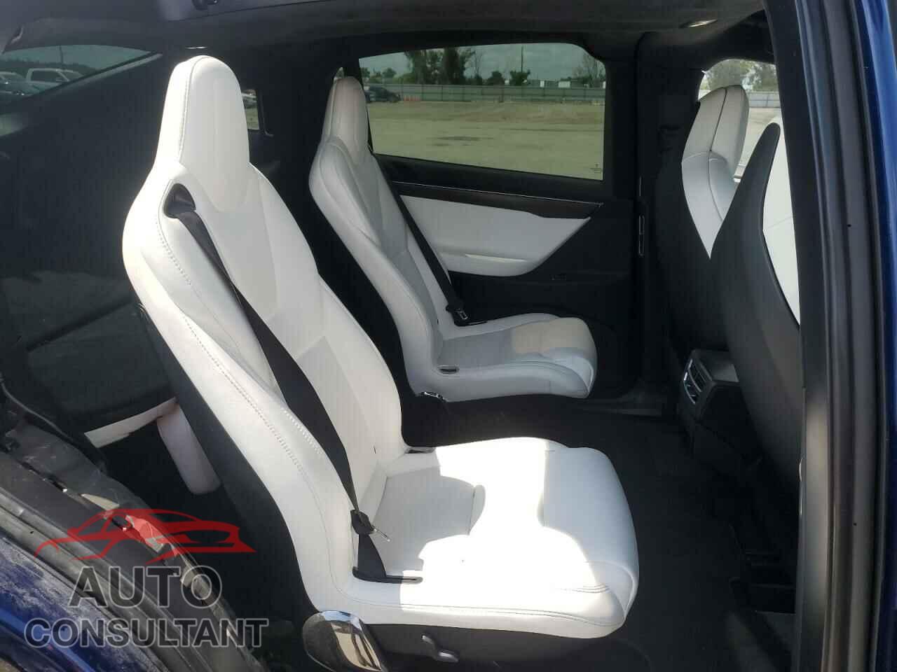 TESLA MODEL X 2017 - 5YJXCBE22HF077428