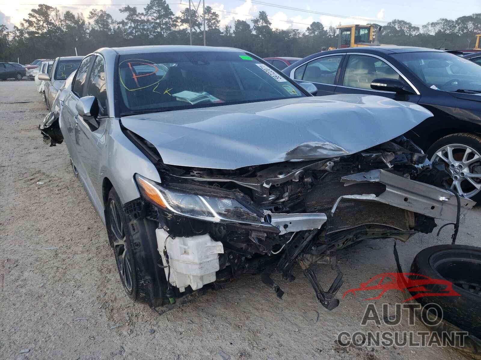 TOYOTA CAMRY 2020 - 4T1G11AK0LU506258