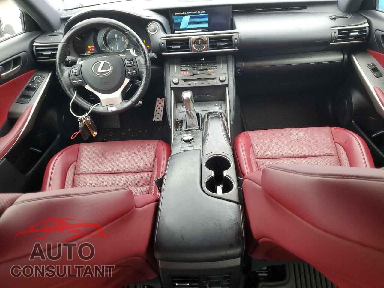 LEXUS IS 2019 - JTHC81D29K5037933