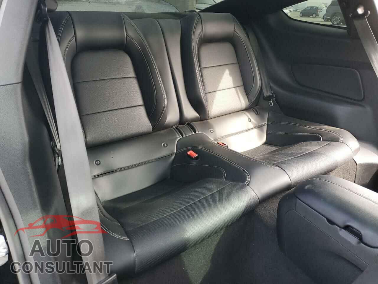 FORD MUSTANG 2020 - 1FA6P8CF4L5186384