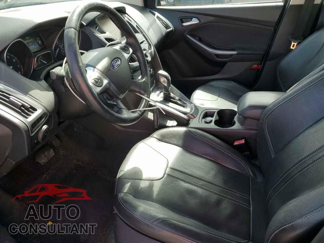 FORD FOCUS 2012 - 1FAHP3N23CL262467