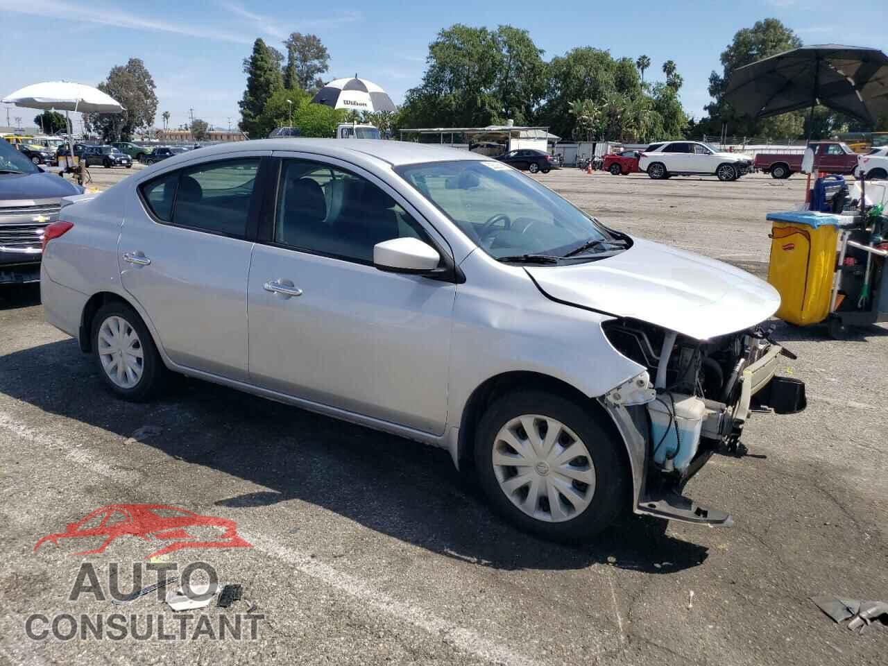NISSAN VERSA 2017 - 3N1CN7AP3HL853352