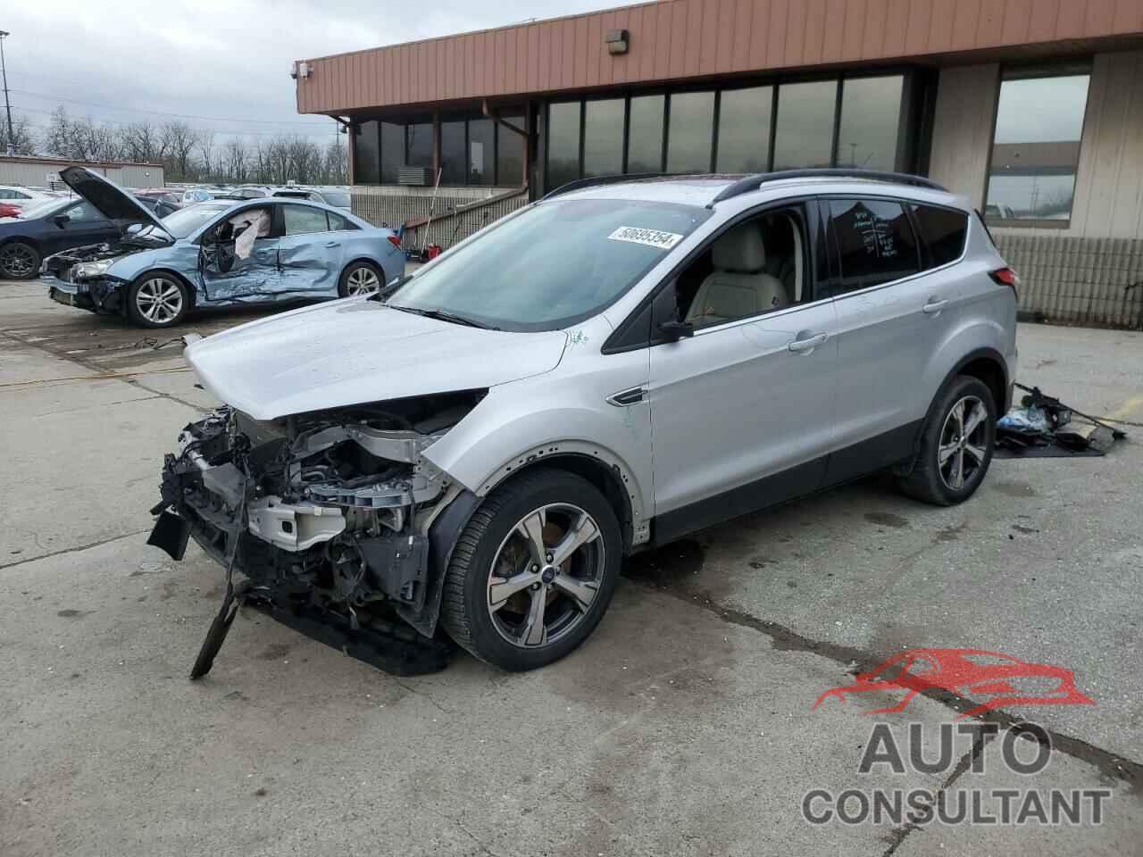 FORD ESCAPE 2017 - 1FMCU9GD5HUD22034