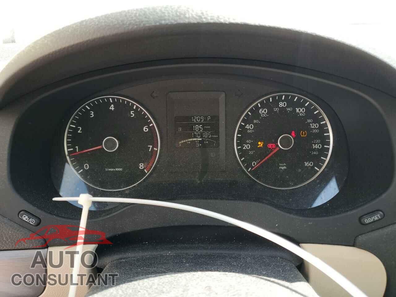 VOLKSWAGEN JETTA 2013 - 3VWLP7AJ7DM397229
