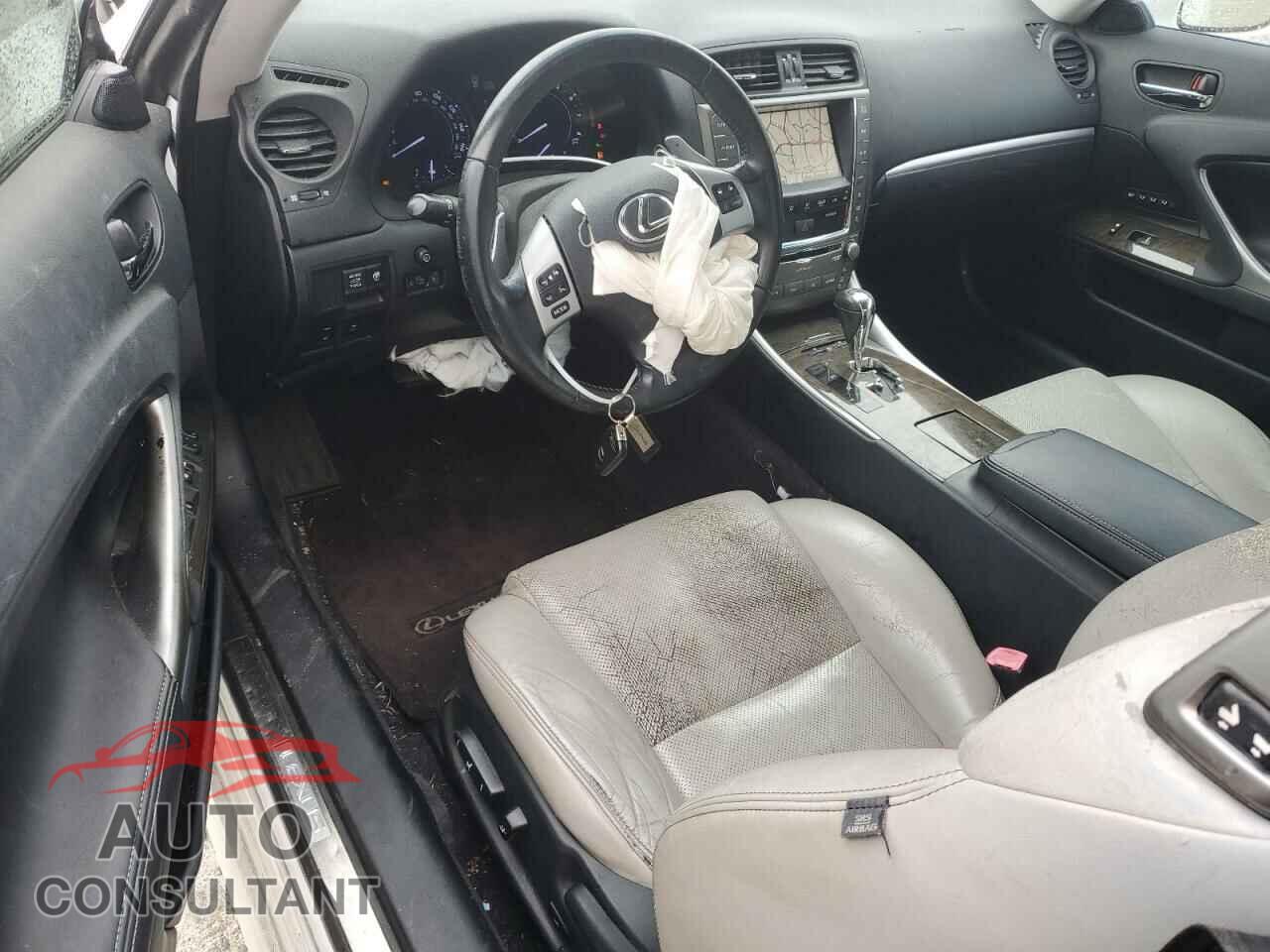 LEXUS IS 2012 - JTHFF2C20C2522734