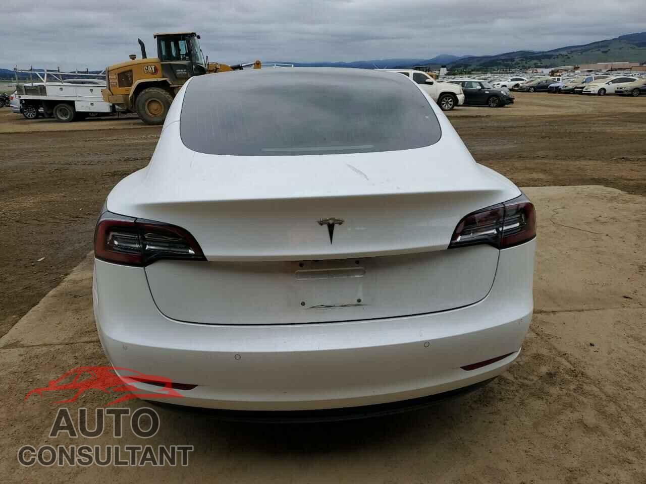 TESLA MODEL 3 2018 - 5YJ3E1EA8JF164993