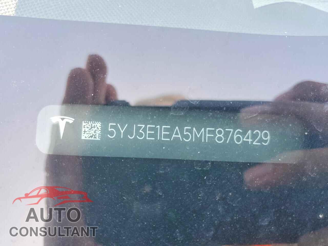 TESLA MODEL 3 2021 - 5YJ3E1EA5MF876429
