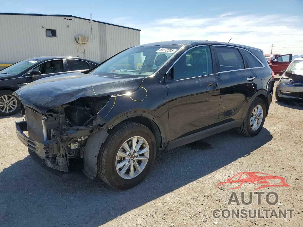 KIA SORENTO 2019 - 5XYPG4A33KG582537