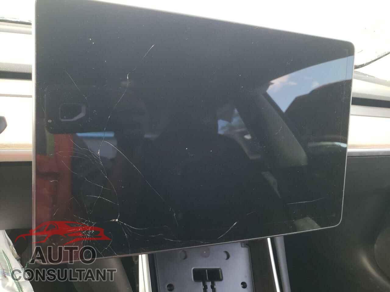 TESLA MODEL 3 2018 - 5YJ3E1EA2JF021618