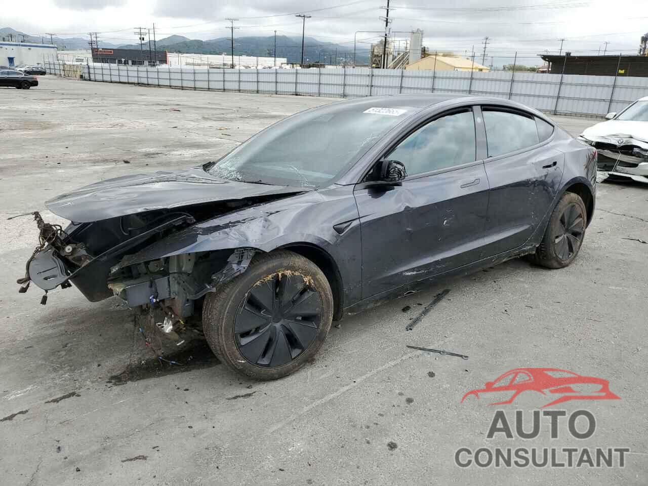 TESLA MODEL 3 2024 - 5YJ3E1EA3RF798529