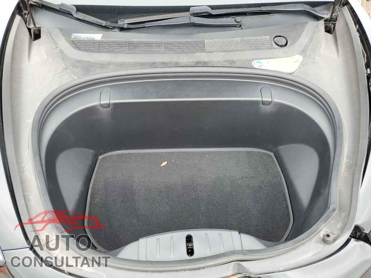 TESLA MODEL 3 2018 - 5YJ3E1EA0JF023674