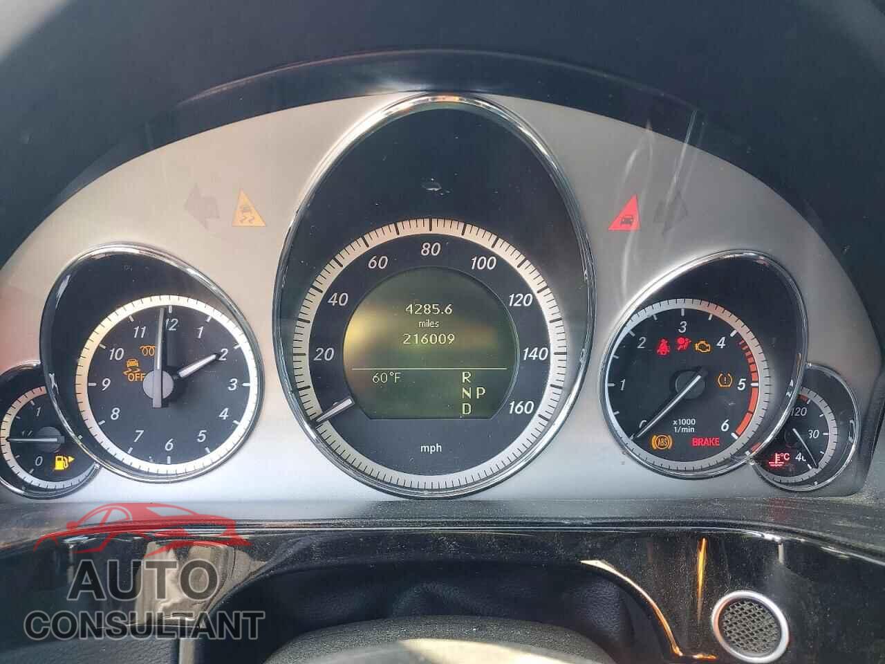 MERCEDES-BENZ E-CLASS 2011 - WDDHF2EB5BA432450