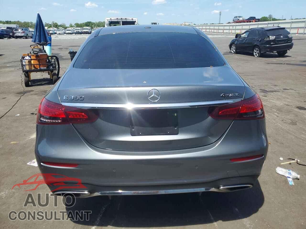 MERCEDES-BENZ E-CLASS 2022 - W1KZF8EB9NB009134