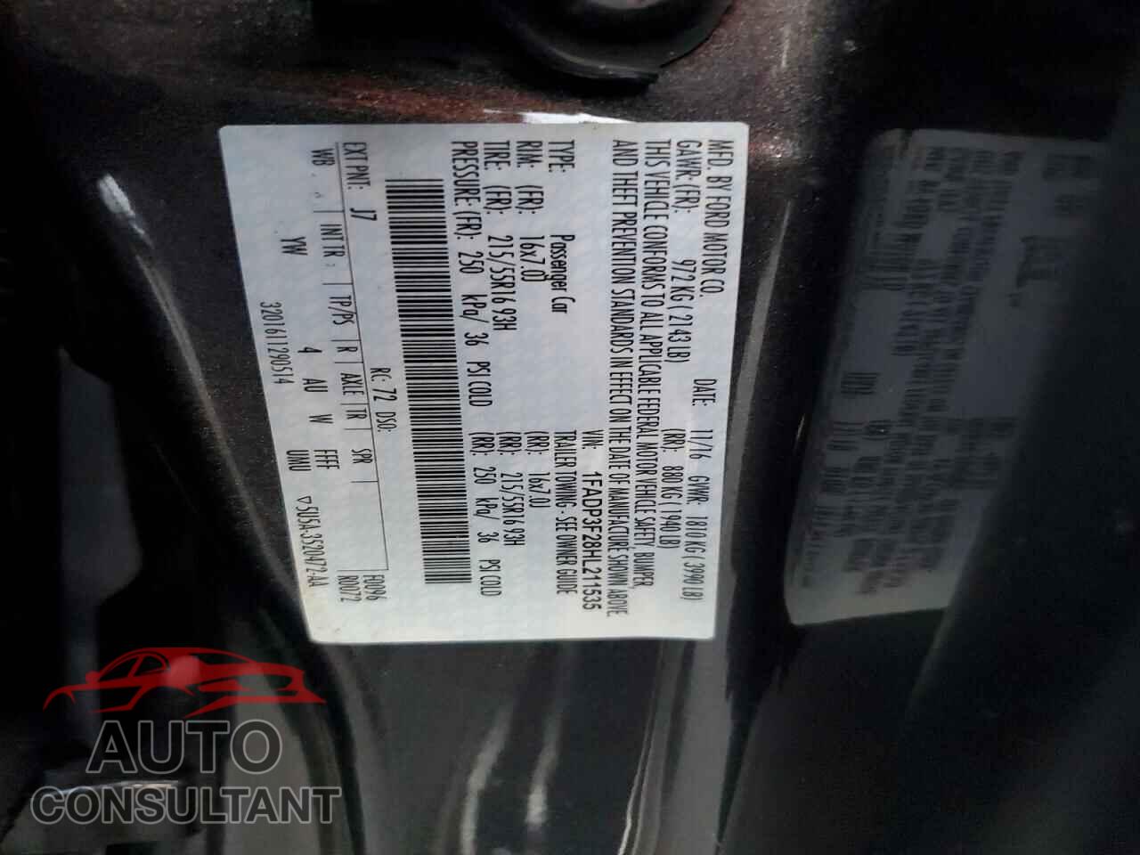 FORD FOCUS 2017 - 1FADP3F28HL211535