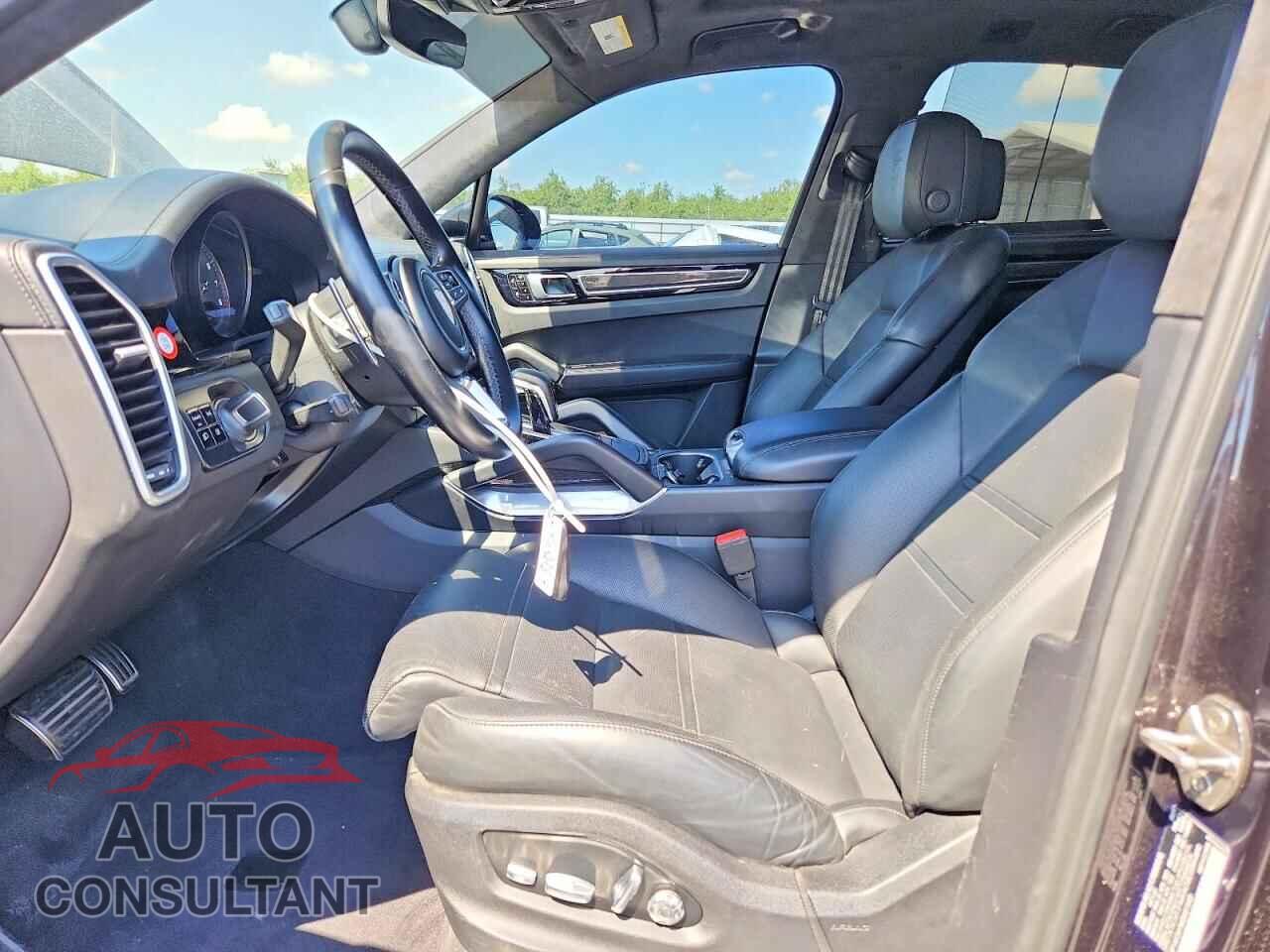 PORSCHE CAYENNE 2019 - WP1AF2AY5KDA81543