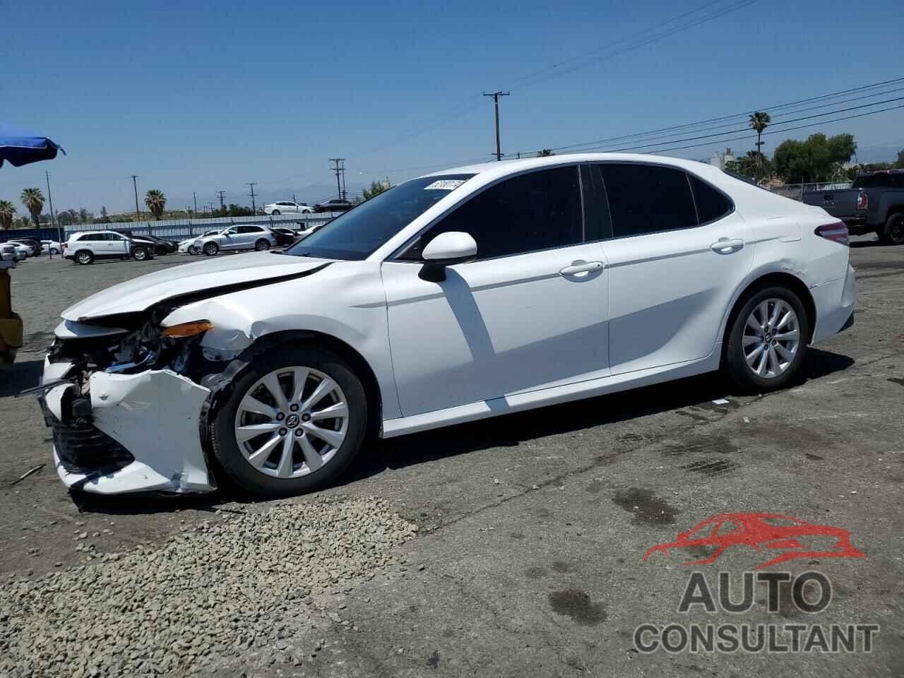 TOYOTA CAMRY 2018 - 4T1B11HK5JU554285