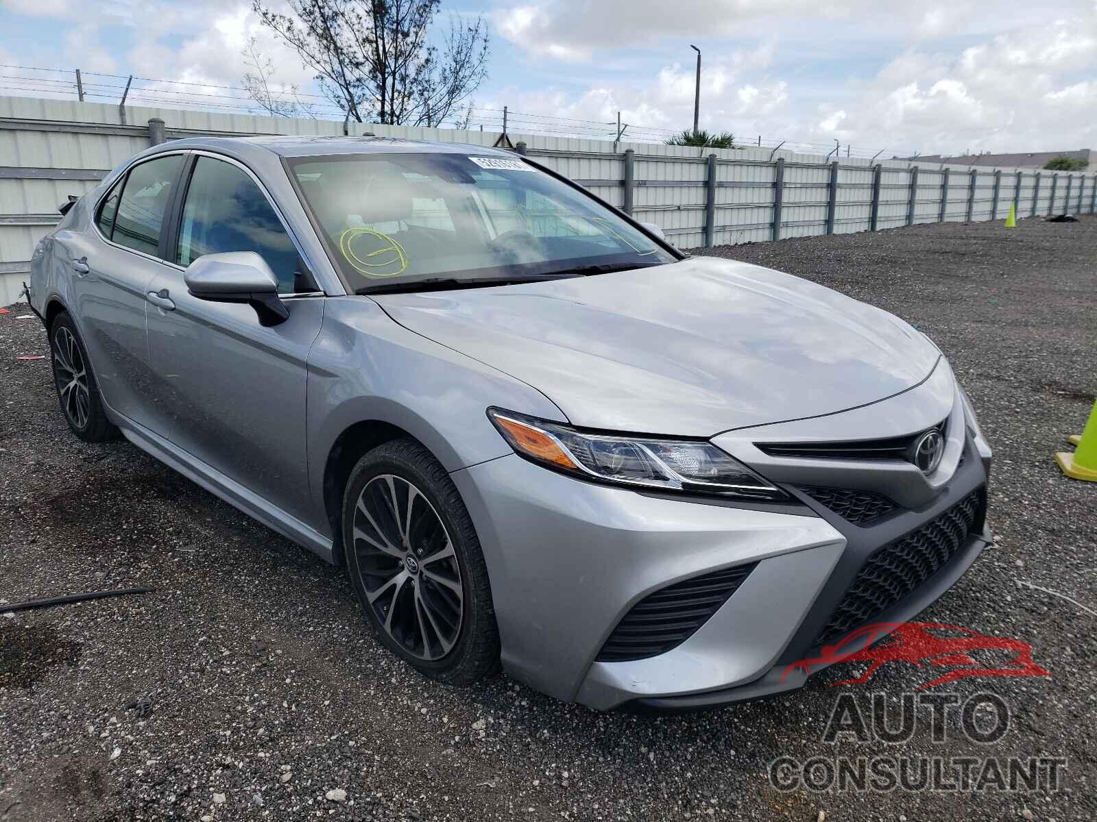 TOYOTA CAMRY 2019 - 4T1B11HK1KU737944