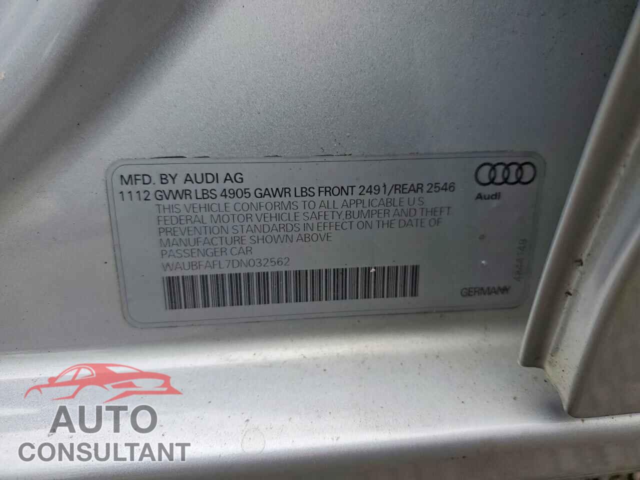 AUDI A4 2013 - WAUBFAFL7DN032562