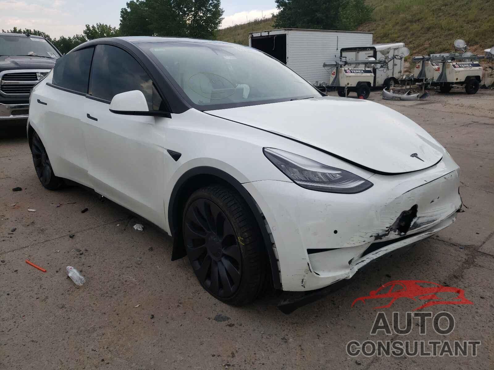 TESLA MODEL Y 2020 - 5YJYGDEF2LF018279