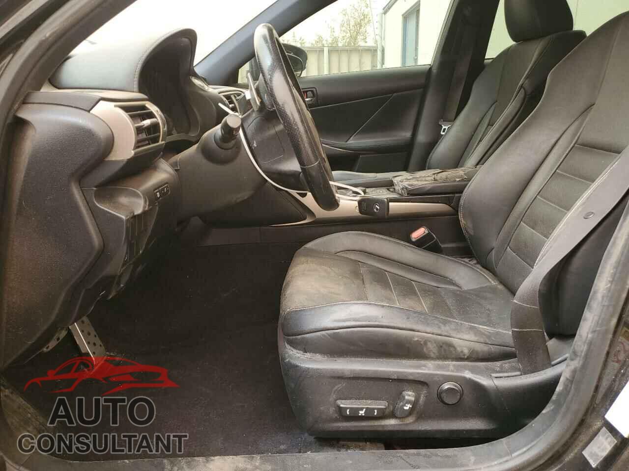 LEXUS IS 2014 - JTHBF1D20E5035882