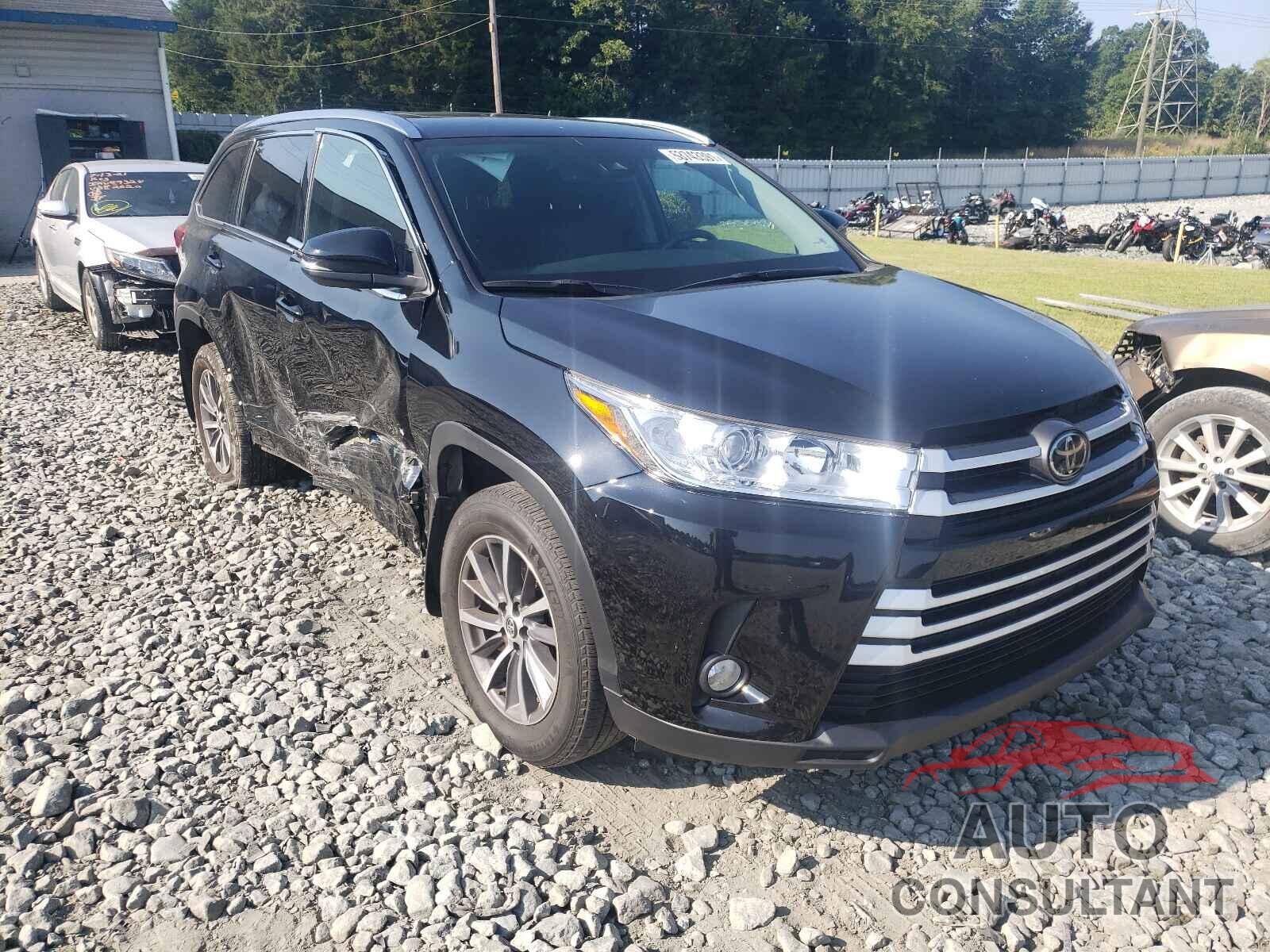 TOYOTA HIGHLANDER 2018 - 5TDJZRFH0JS902593