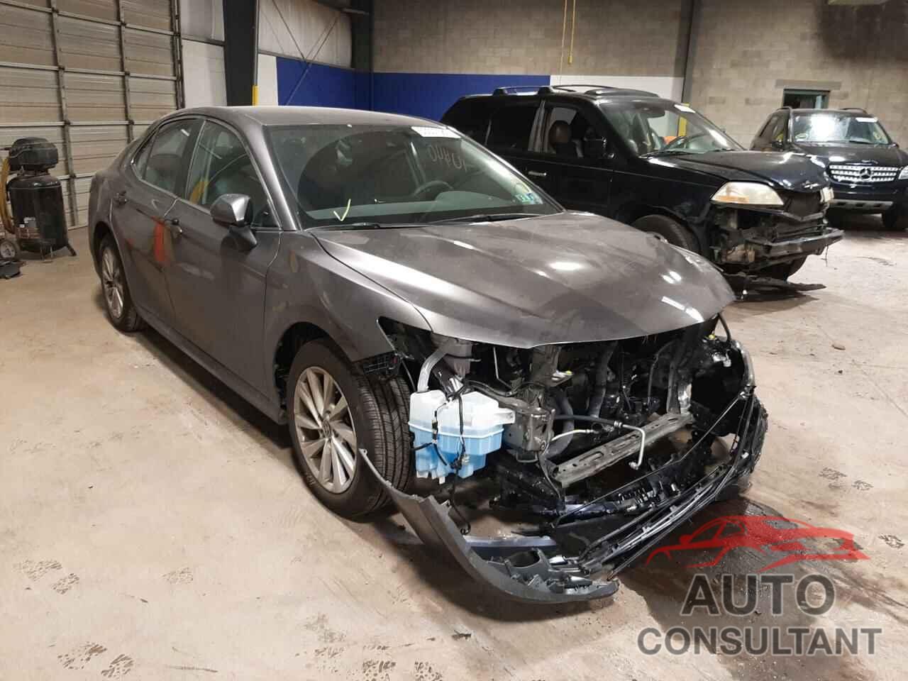 TOYOTA CAMRY 2021 - 4T1C11AK2MU496199
