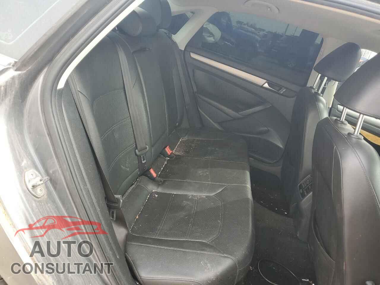 VOLKSWAGEN PASSAT 2014 - 1VWBN7A36EC001541