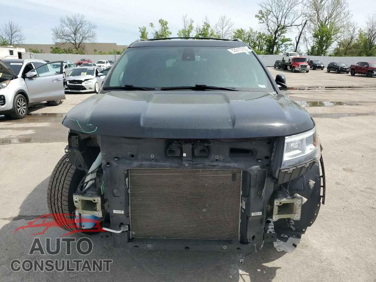 FORD EXPLORER 2018 - 1FM5K7D88JGB97285