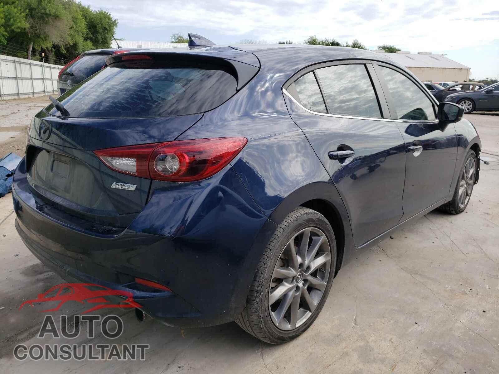 MAZDA 3 2018 - 3MZBN1M3XJM190230
