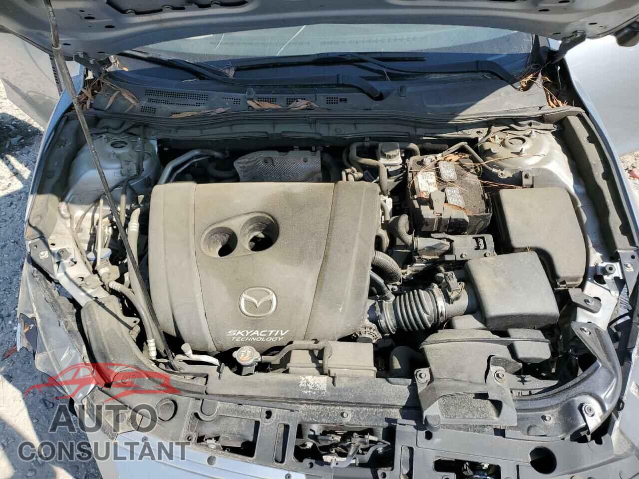 MAZDA 3 2018 - 3MZBN1V36JM242547