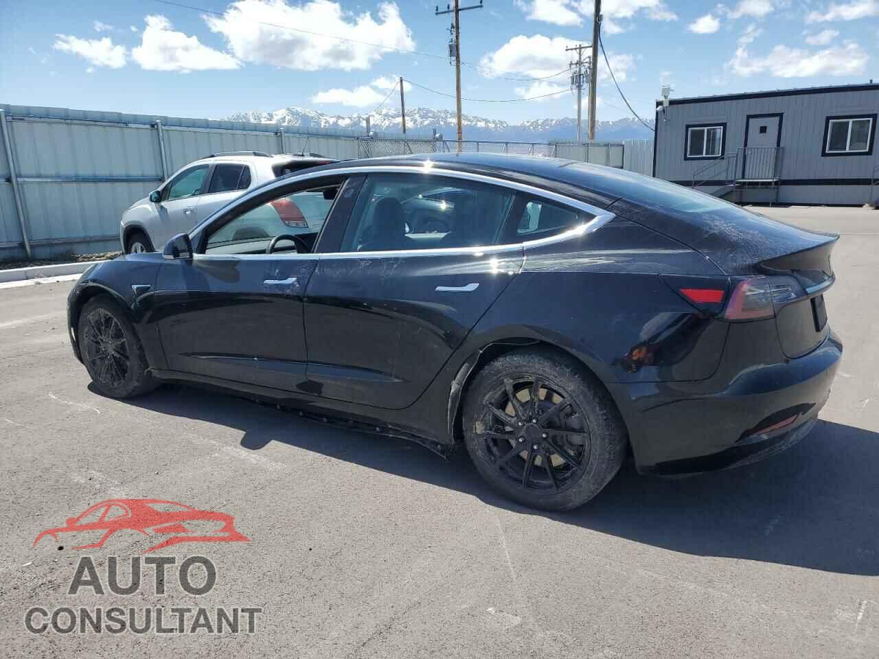 TESLA MODEL 3 2019 - 5YJ3E1EB4KF191179