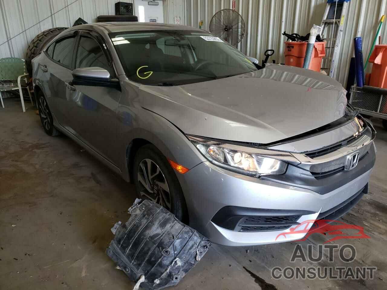 HONDA CIVIC 2018 - 19XFC2F75JE011523