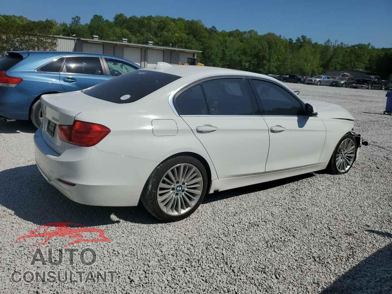 BMW 3 SERIES 2012 - WBA3A5C57CF257346